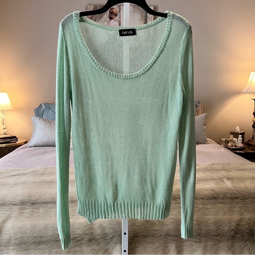 FABRIK fab’rik Thin Light Mint Green S Sweater Scoop Neck Long Sleeve Loose Knit